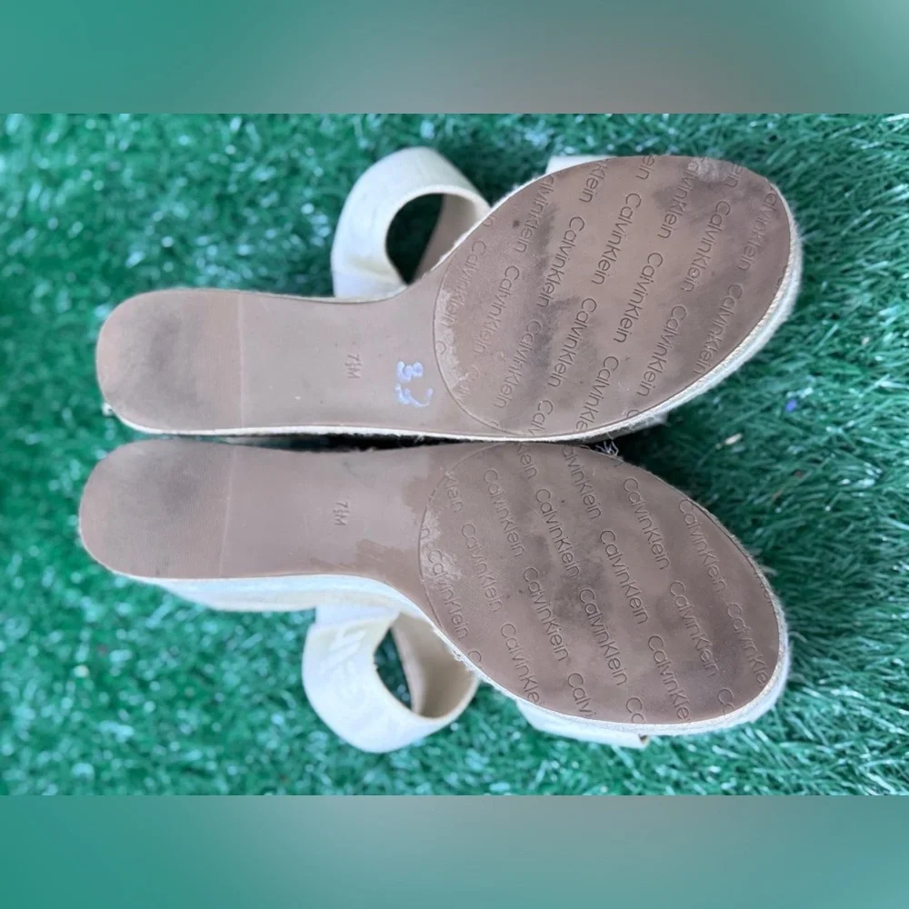 Calvin Klein Women’s Espadrilles Size 7.5‎